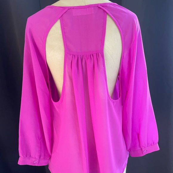 Magenta Blouse - Picture 2 of 4